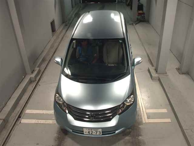 HONDA FREED 2009