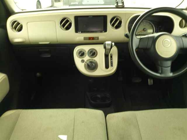 DAIHATSU MIRA 2010