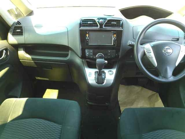 NISSAN SERENA 2015