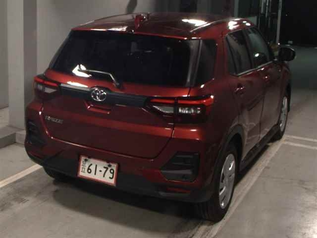 TOYOTA RAIZE 2025