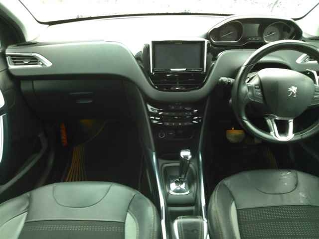 PEUGEOT 2008 2014