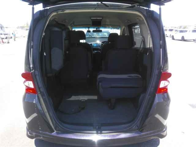 HONDA FREED 2009