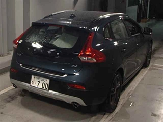 VOLVO V40 2017