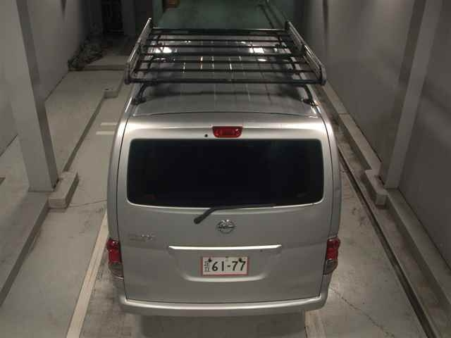 NISSAN NV200 2013