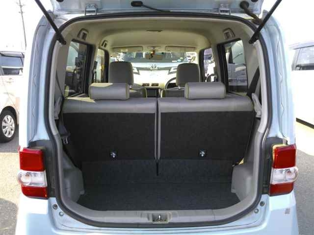 TOYOTA PIXIS SPACE 2016