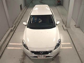VOLVO V40 2015