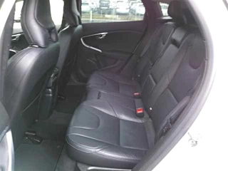 VOLVO V40 2015