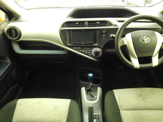 TOYOTA AQUA 2014