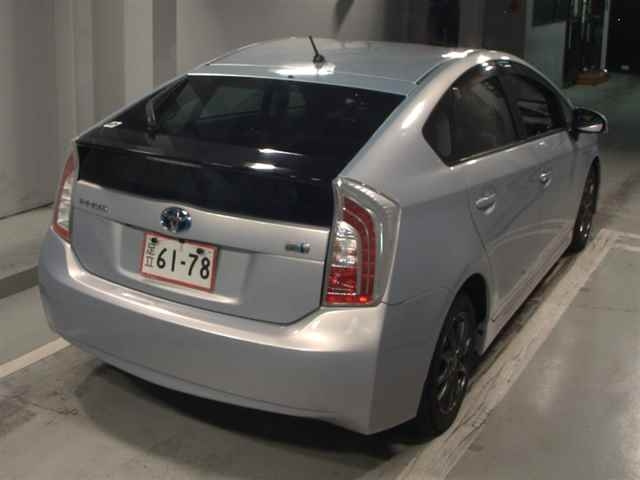 TOYOTA PRIUS 2012