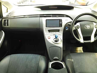 TOYOTA PRIUS 2012