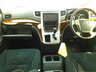 TOYOTA VELLFIRE 2011