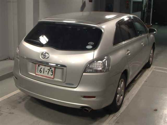 TOYOTA MARK X ZIO 2010