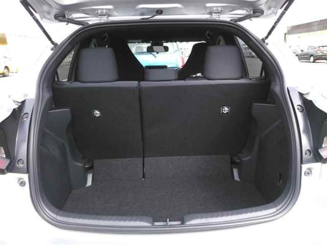 TOYOTA YARIS 2023