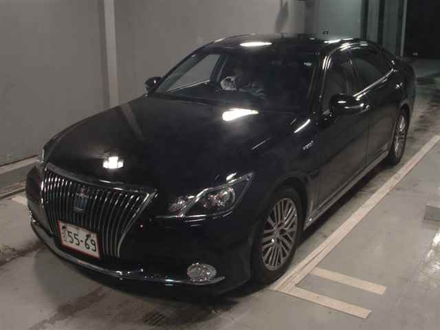 TOYOTA CROWN 2017