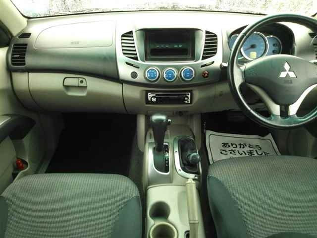 MITSUBISHI TRITON 2008