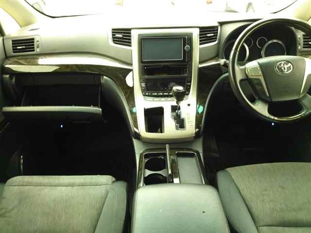 TOYOTA ALPHARD 2014