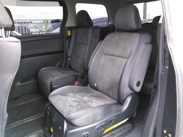 TOYOTA ALPHARD 2014