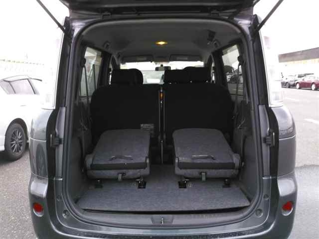 TOYOTA SIENTA 2011
