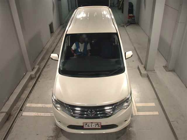 NISSAN SERENA 2015