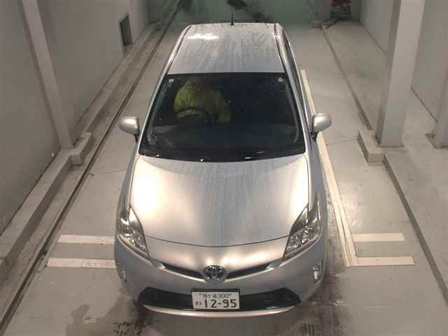 TOYOTA PRIUS 2015