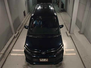 TOYOTA VOXY 2014