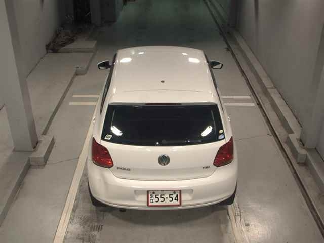 VOLKSWAGEN POLO 2011