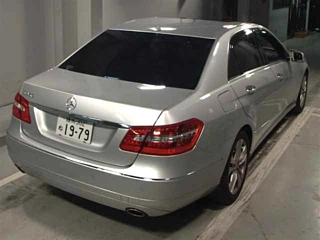 MERCEDES BENZ E CLASS 2010