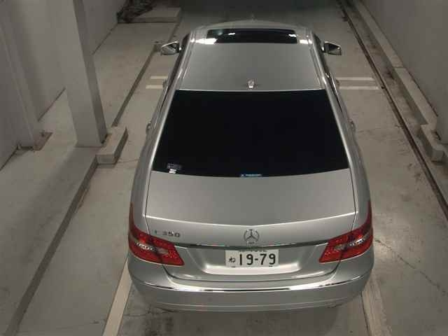 MERCEDES BENZ E CLASS 2010