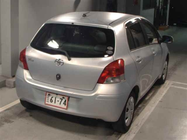 TOYOTA VITZ 2011
