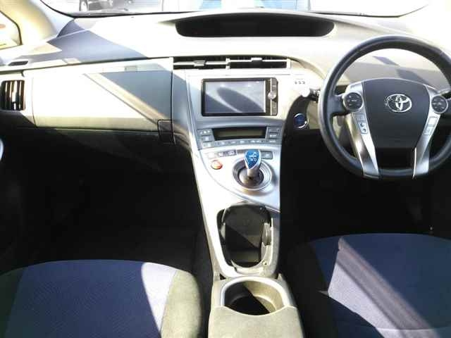 TOYOTA PRIUS PHV 2014