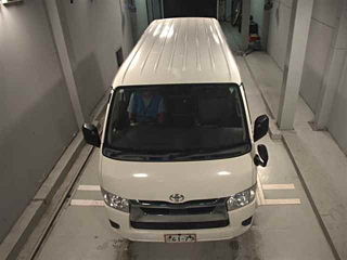 TOYOTA HIACE VAN 2020