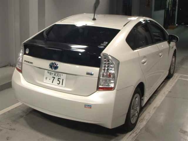 TOYOTA PRIUS 2011