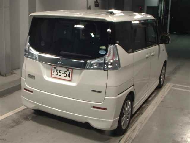 MITSUBISHI DELICA D2 2017