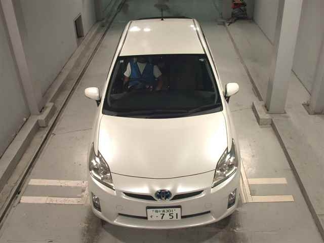 TOYOTA PRIUS 2011