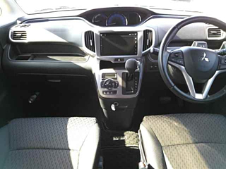 MITSUBISHI DELICA D2 2017