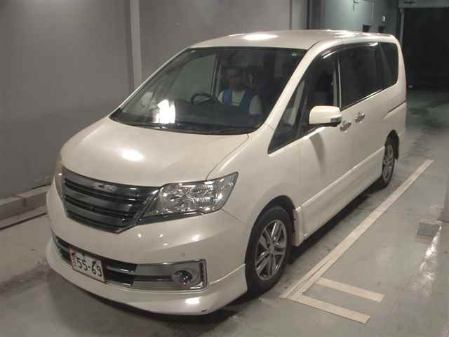 NISSAN SERENA 2011
