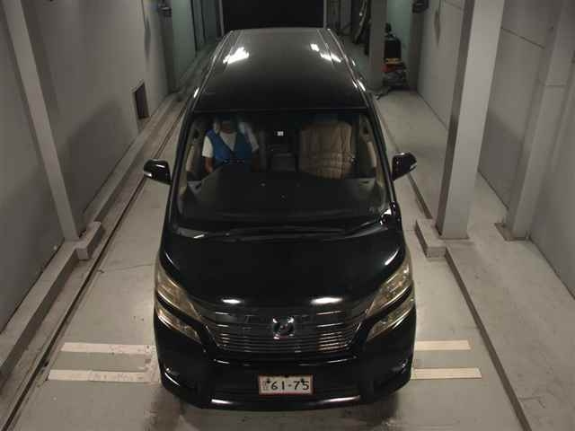 TOYOTA VELLFIRE 2012