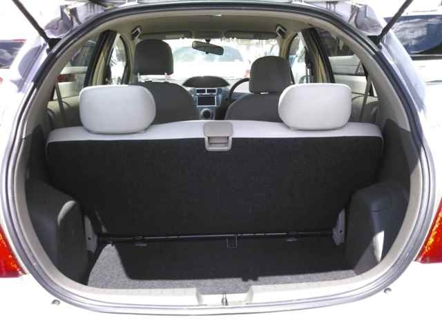 TOYOTA VITZ 2008