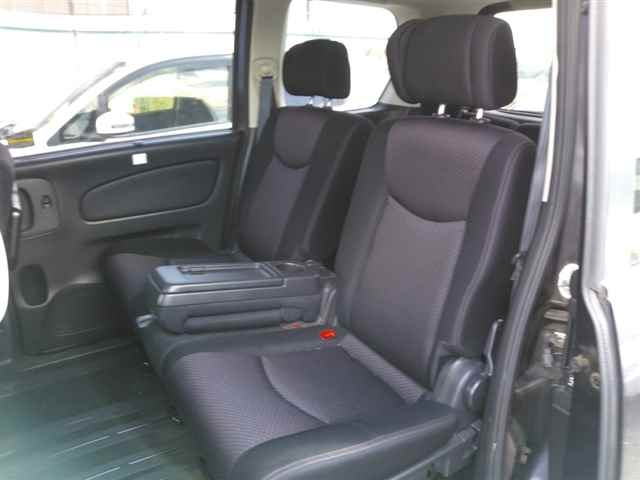 NISSAN SERENA 2012