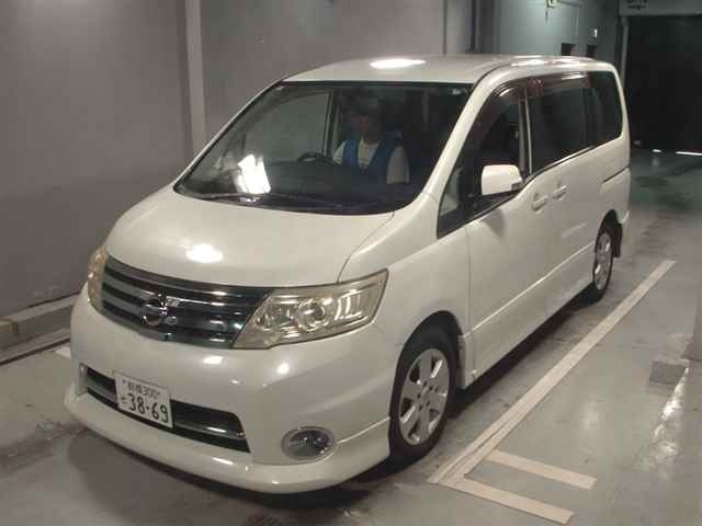 NISSAN SERENA 2010