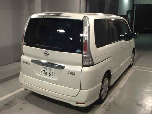 NISSAN SERENA 2010
