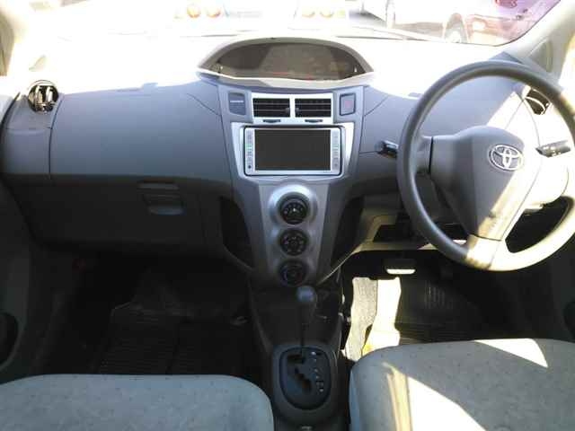 TOYOTA VITZ 2008