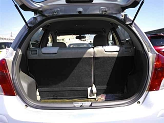 TOYOTA VITZ 2008