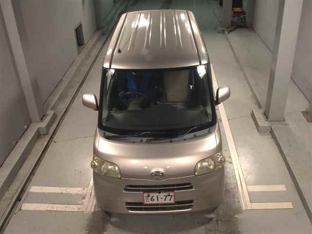DAIHATSU TANTO 2009