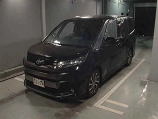 TOYOTA NOAH 2025