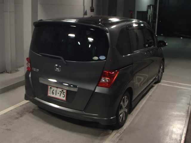 HONDA FREED 2009