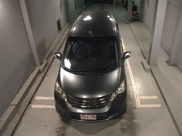 HONDA FREED 2009