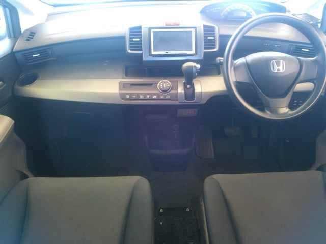 HONDA FREED 2009