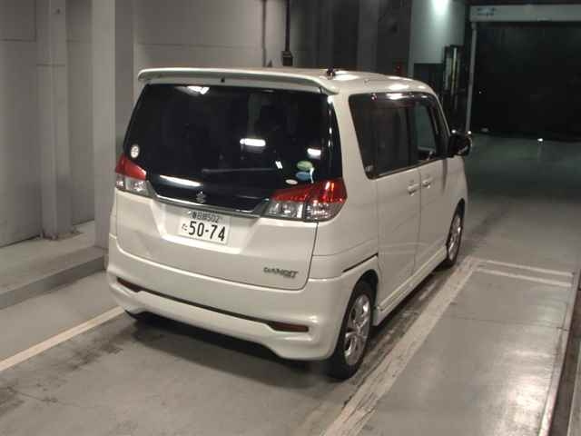 SUZUKI SOLIO 2013