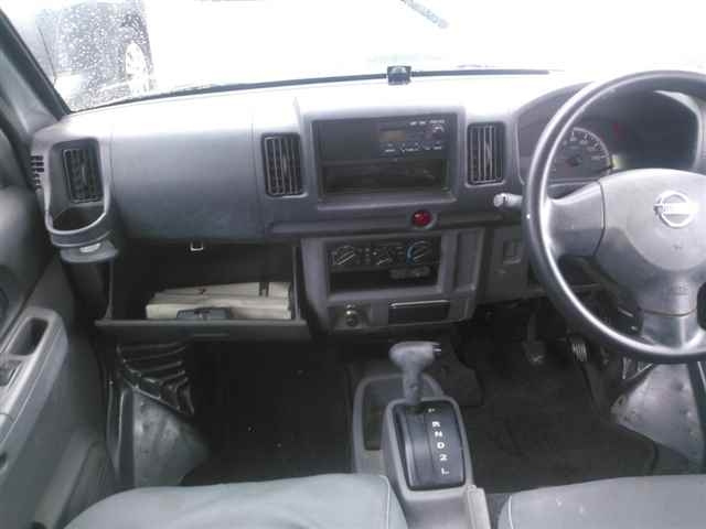 NISSAN CLIPPER VAN 2013